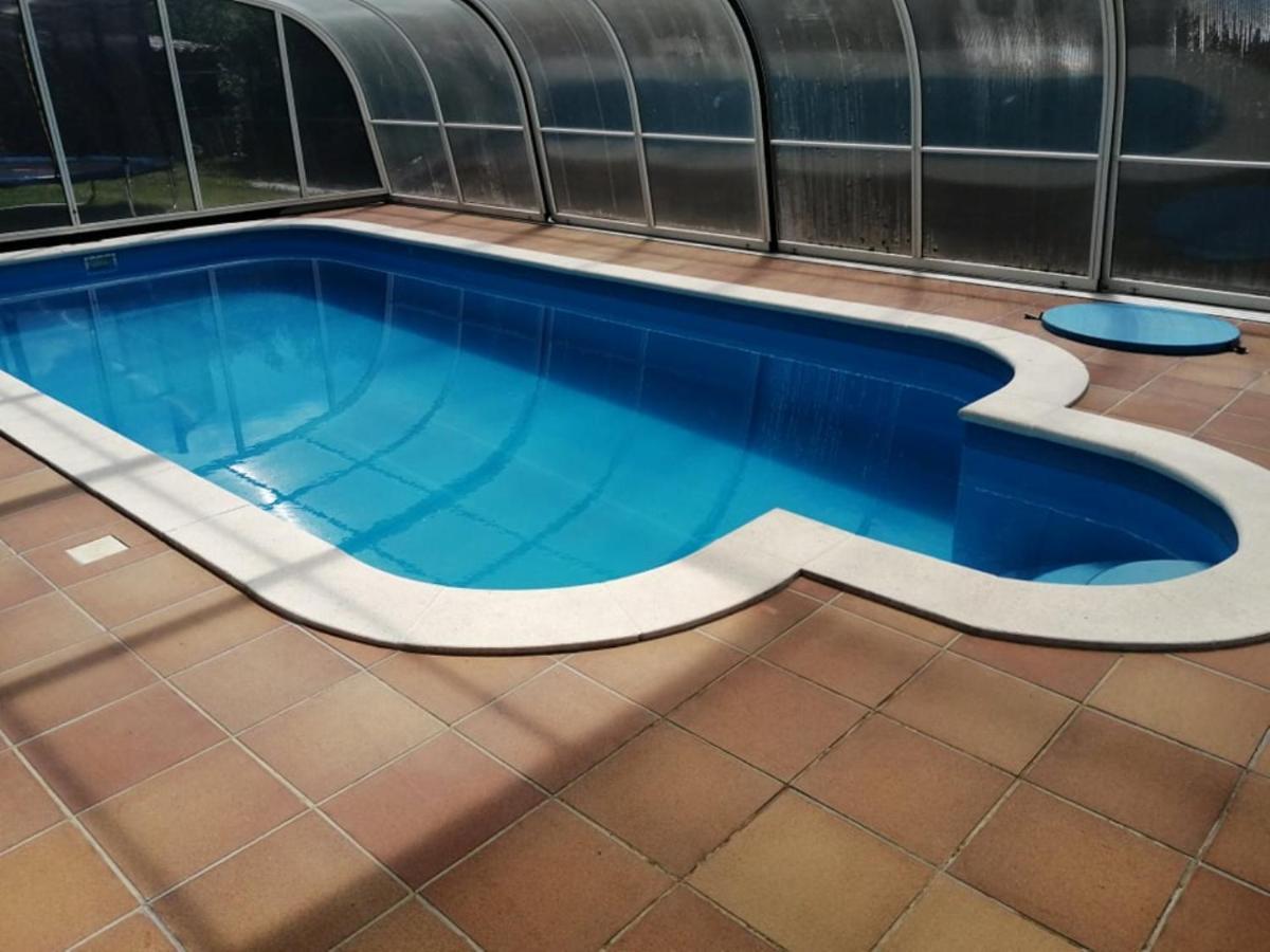 Schoenes Ferienhaus Mit Grossen Pool 250 M Vom Balaton Balatonmariafurdo Exterior photo